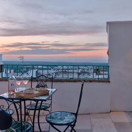 Martucci & Holiday home