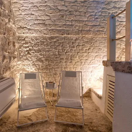 בית נופש Martucci & *