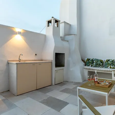 Martucci & * Ostuni