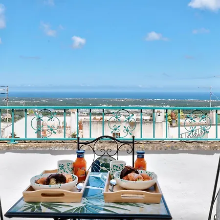 Martucci & Holiday home Ostuni